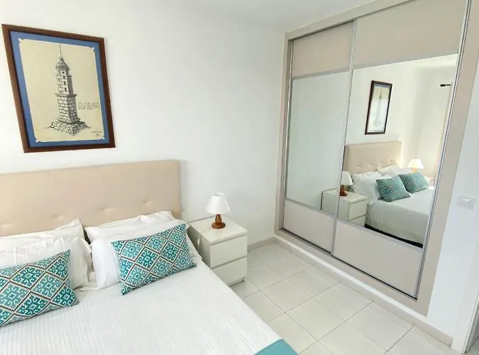 Arcos B4 Puerto del Carmen (Lanzarote)